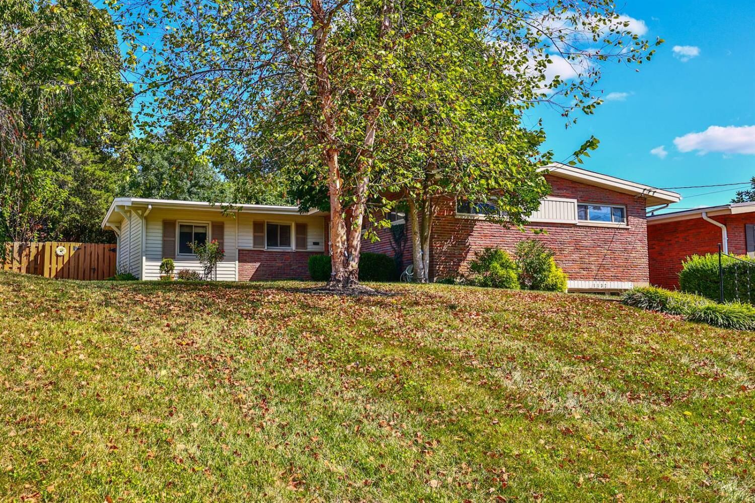 Property Photo:  1132 Rosetree Lane  OH 45230 