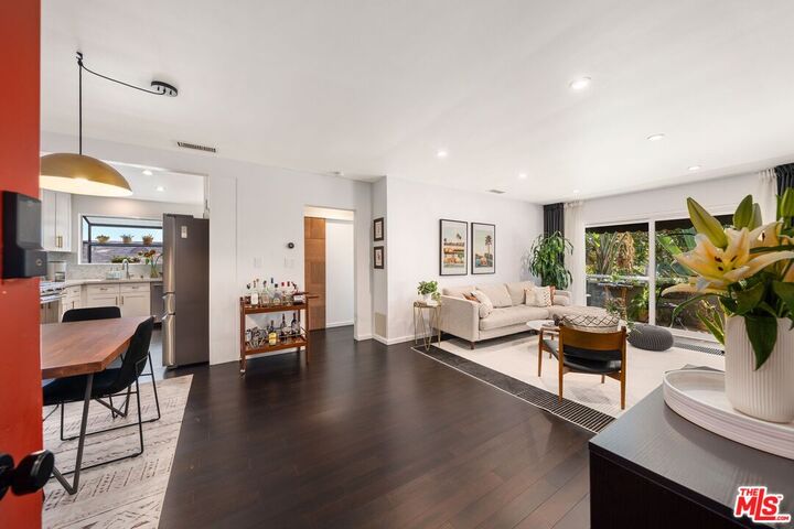 1330 N Crescent Heights Blvd  West Hollywood CA 90046 photo