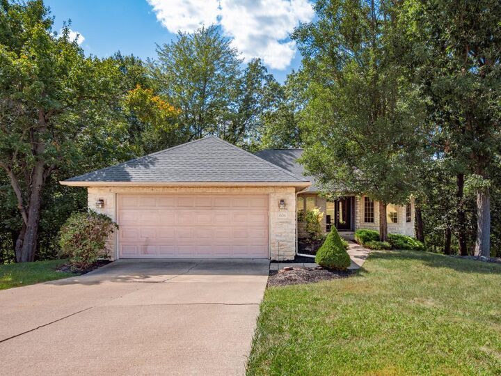 Property Photo:  606 Kimberly Court  OH 43056 