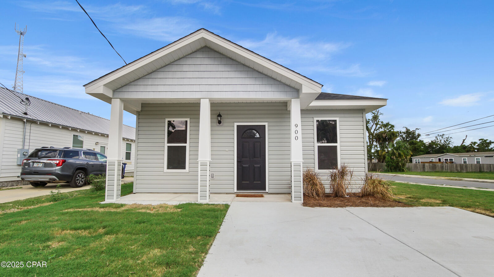 Property Photo:  900 Wilson Avenue  FL 32401 