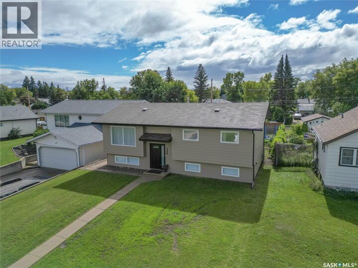 755 3rd Street E  Prince Albert SK S6V 0H7 photo