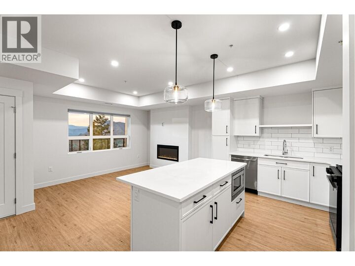 Property Photo:  1844 Qu'Appelle Boulevard 103  BC V2E 0E8 