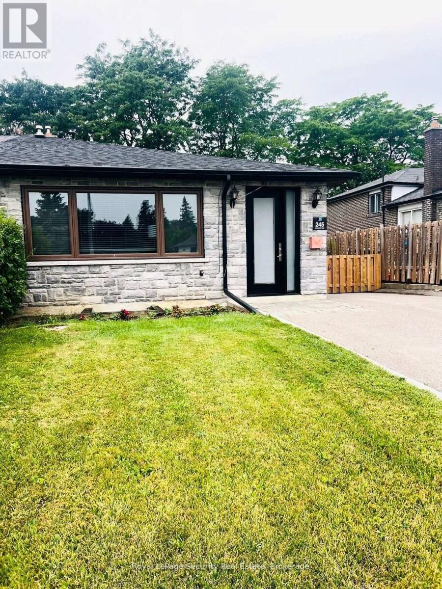 Photo de la propriété: 245 Avondale Boulevard ON L6T 1J3