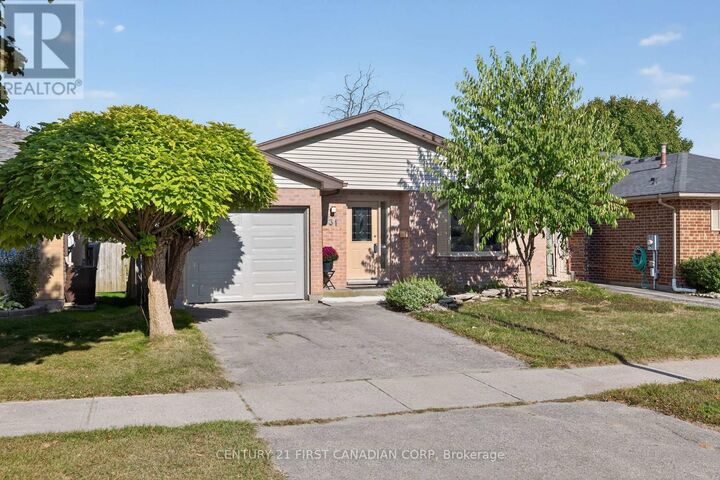 Property Photo:  231 Portsmouth Crescent East  ON N5V 4C9 