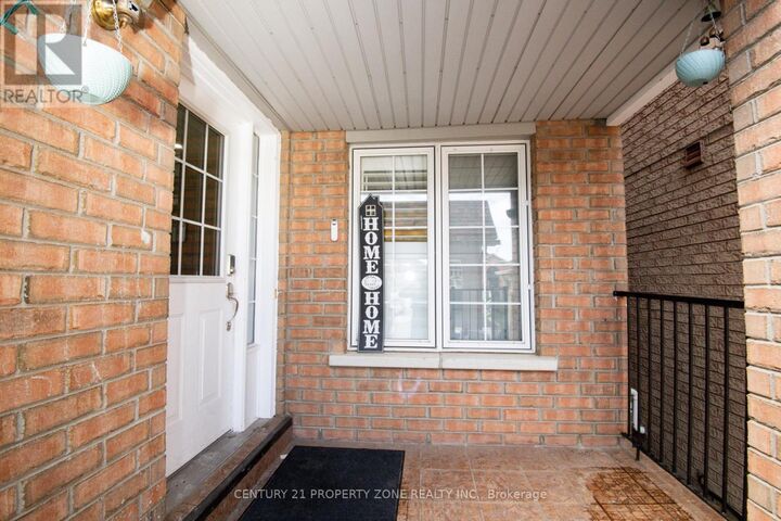 Property Photo: 32 Summerdale Crescent ON L6X 4V8