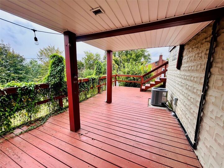 Property Photo:  28 Charlton Street  PA 15205 