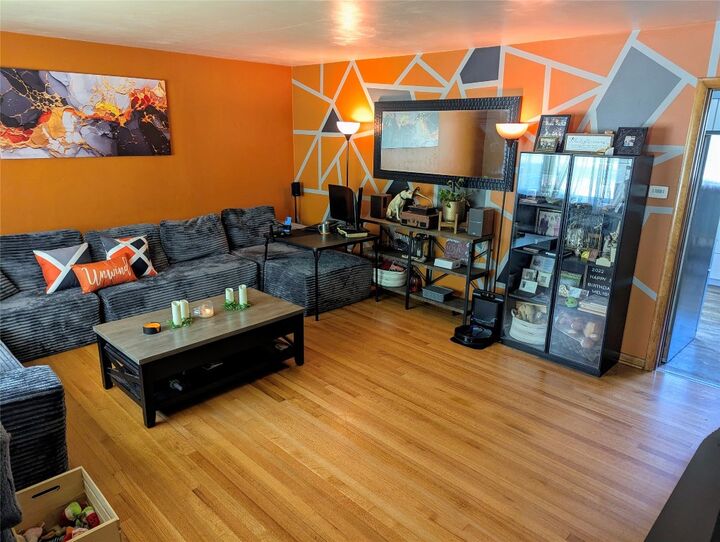 Property Photo: 3102 Colonial Avenue PA 16506
