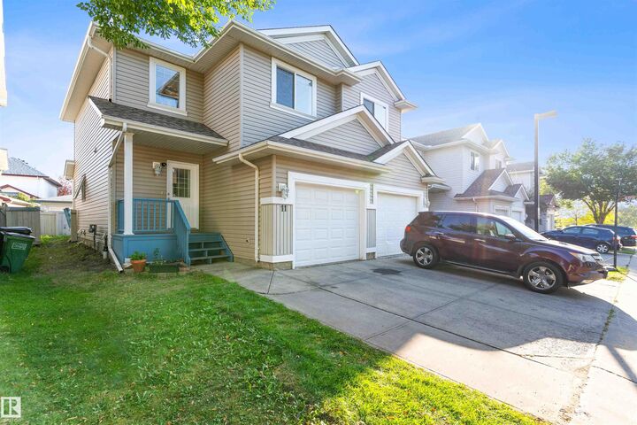 Property Photo: 4020 21 Street NW 11 AB T6T 1T8