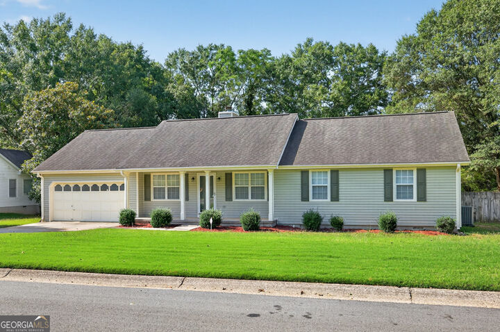 Property Photo:  944 Century Oak Drive  GA 30680