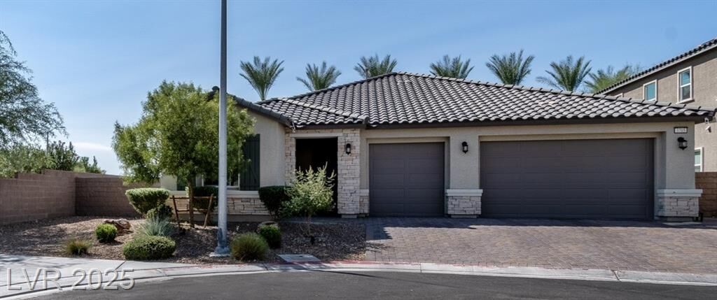Property Photo:  3705 Nesting Wren Drive  NV 89084