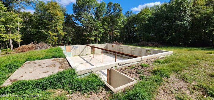Property Photo: 42 Long Lane PA 18615