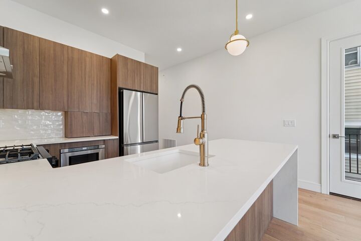 Property Photo:  90 East 27th St 1  NJ 07002 