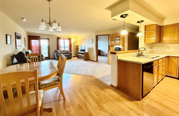 Property Photo:  405 SE Delaware Avenue 201  IA 50021 