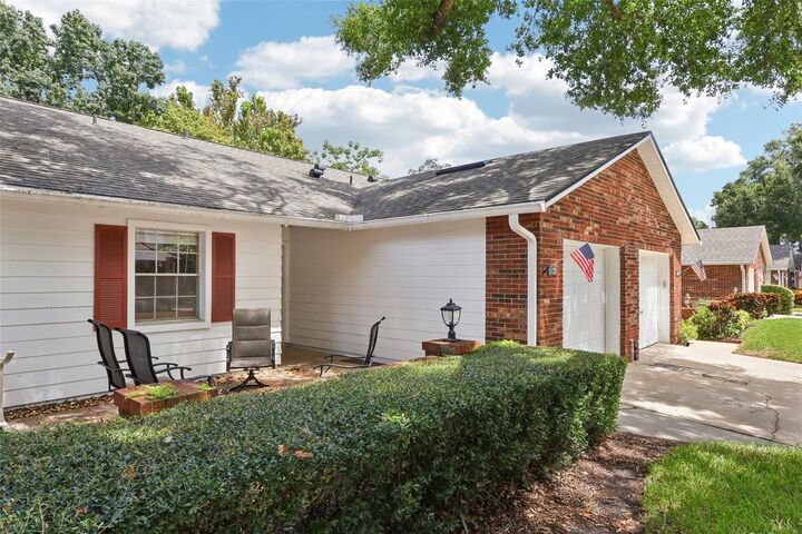 Property Photo:  5122 Lazy Oaks Drive 5122  FL 32792 