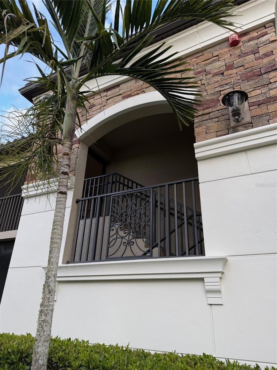 Property Photo: 5528 Palmer Circle 206 FL 34211