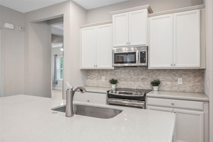 Property Photo:  9217 Smithies Street  FL 32827 