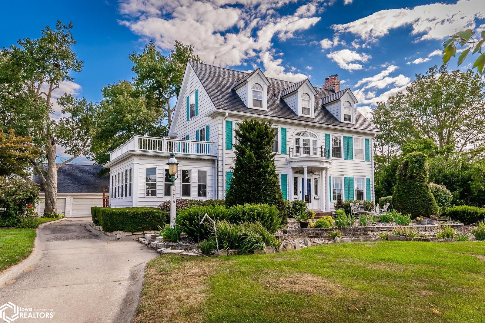 Property Photo:  1116 W Main Street  IA 50158 