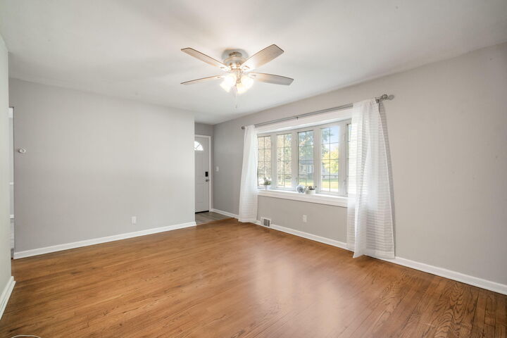 Property Photo:  5564 N Mohawk Ave  WI 53217 