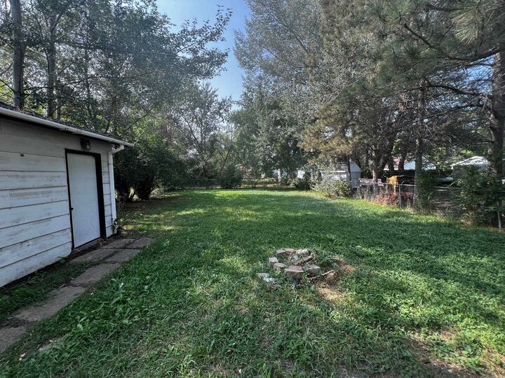 Property Photo:  515 7th St NE  ND 58703 