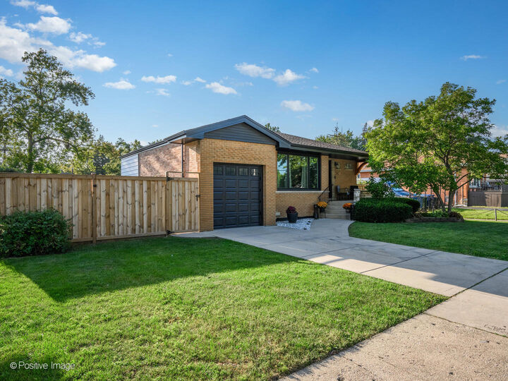 Property Photo:  10800 S Kostner Avenue  IL 60453 