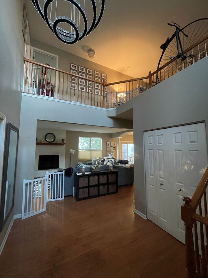 Property Photo: 186 Sunflower Lane IL 60103