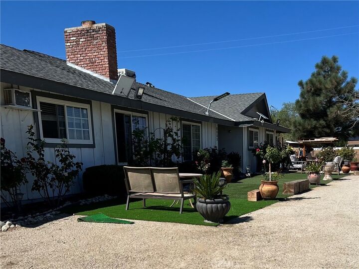 Property Photo:  6008 E Avenue T2  CA 93552 