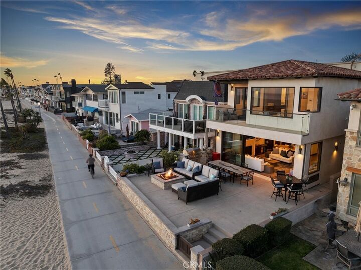 Property Photo: 310 E Oceanfront CA 92661