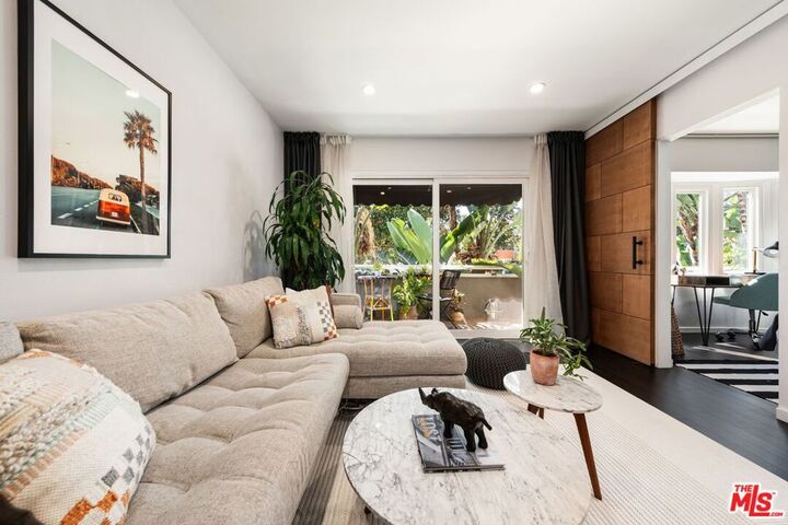 Property Photo: 1330 N Crescent Heights Boulevard 10 CA 90046