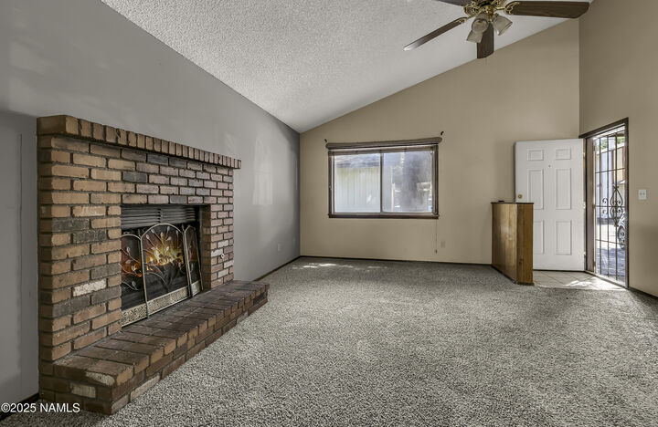 Property Photo: 2611 Jeffrey Loop AZ 86004
