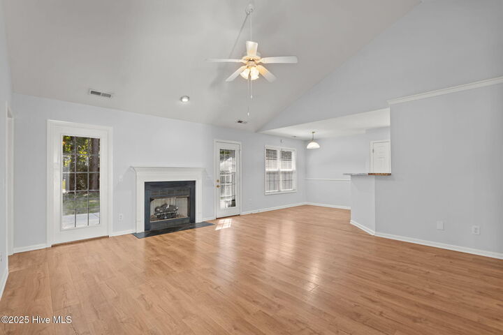 Property Photo:  5103 Long Pointe Road  NC 28409 