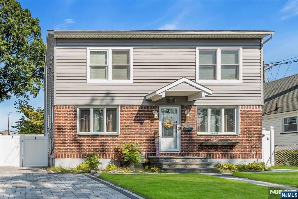 Property Photo:  123 18th Avenue  NJ 07407 