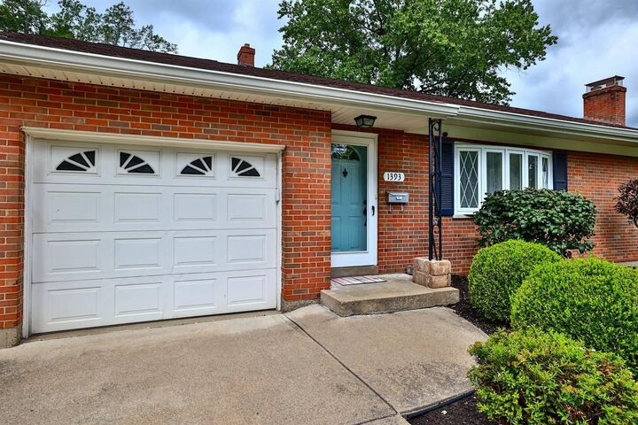 Property Photo: 1393 Vidot Court KY 41011