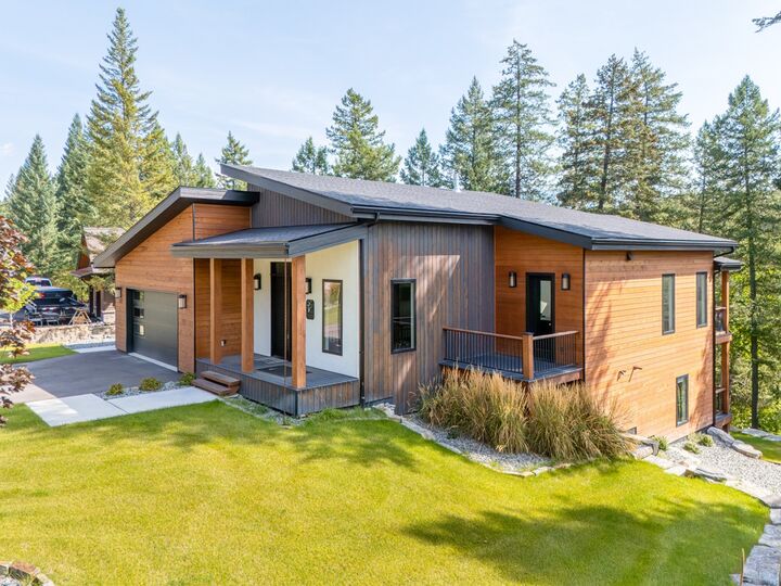 Property Photo: 327 Gleneagles Trail MT 59912