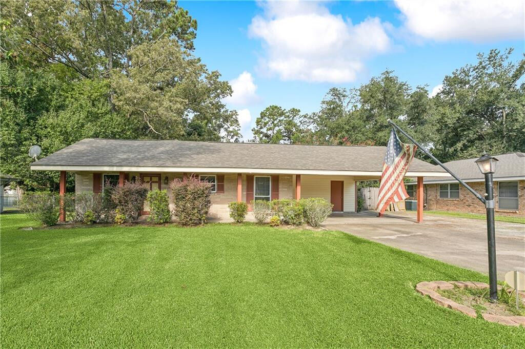 Property Photo:  512 Susan Drive  LA 70403 
