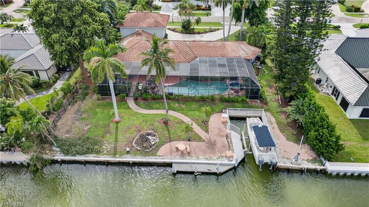 Property Photo:  931 Scott Dr  FL 34145 