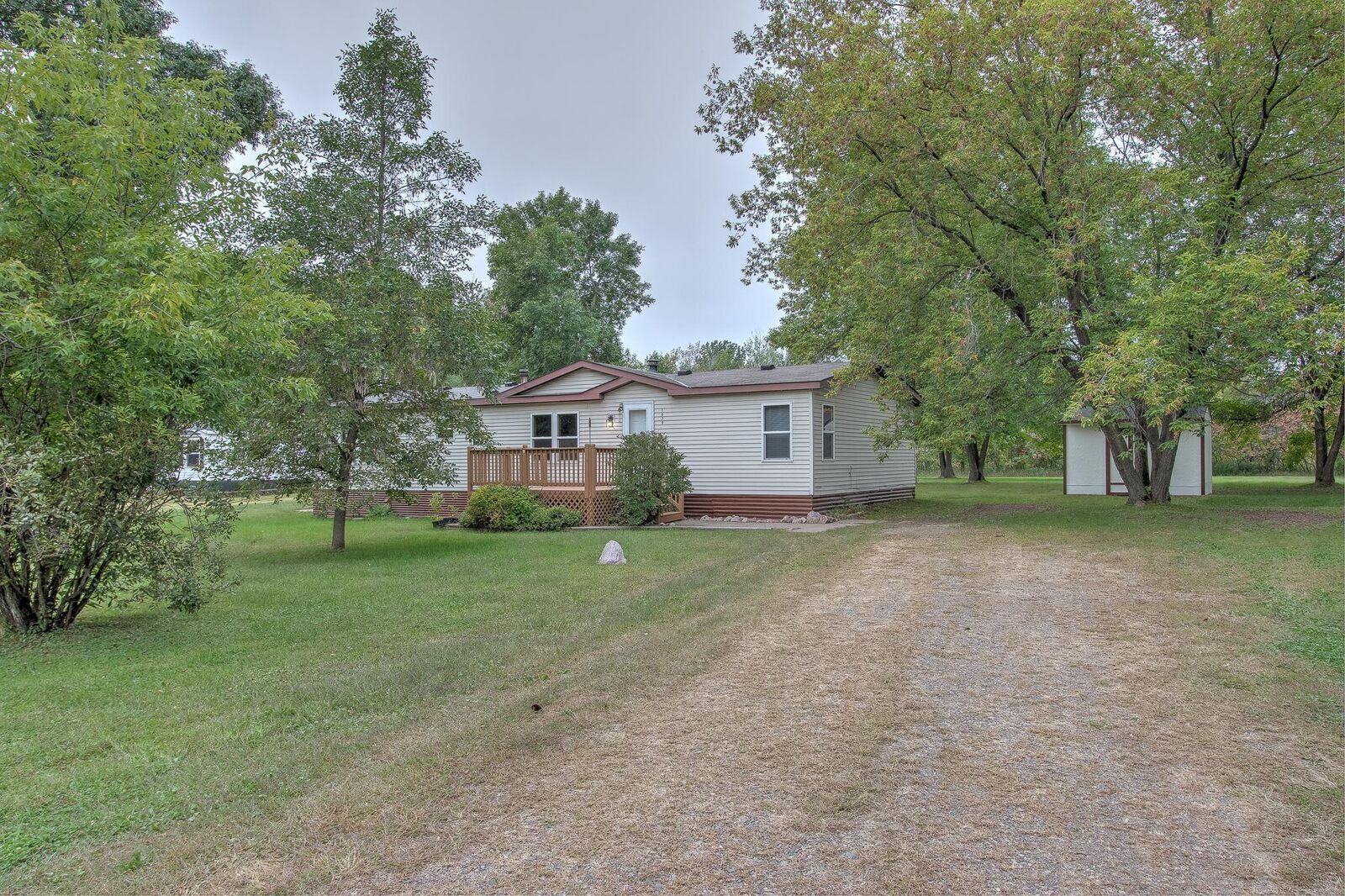 Property Photo: 1679 Loren Drive MN 55051