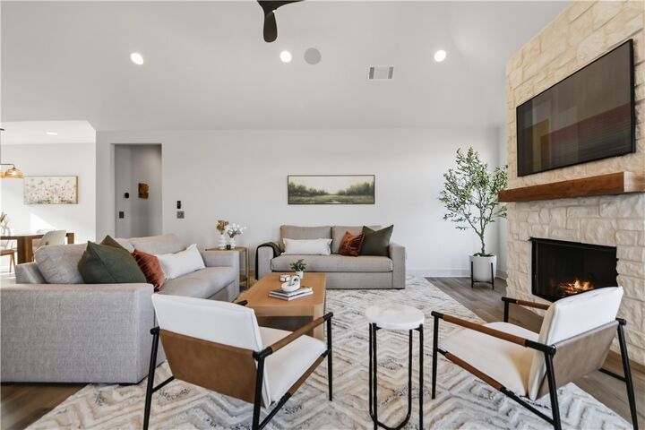 Property Photo: 970 Thornwood Place AR 72713