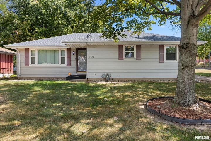 2624 N Missouri Avenue  Peoria IL 61603 photo
