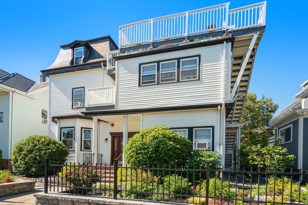 Property Photo:  170 Highland Ave 4  MA 02143 