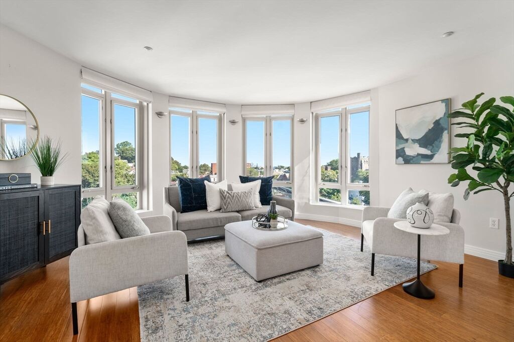 Property Photo: 1910 Dorchester Avenue 601 MA 02124