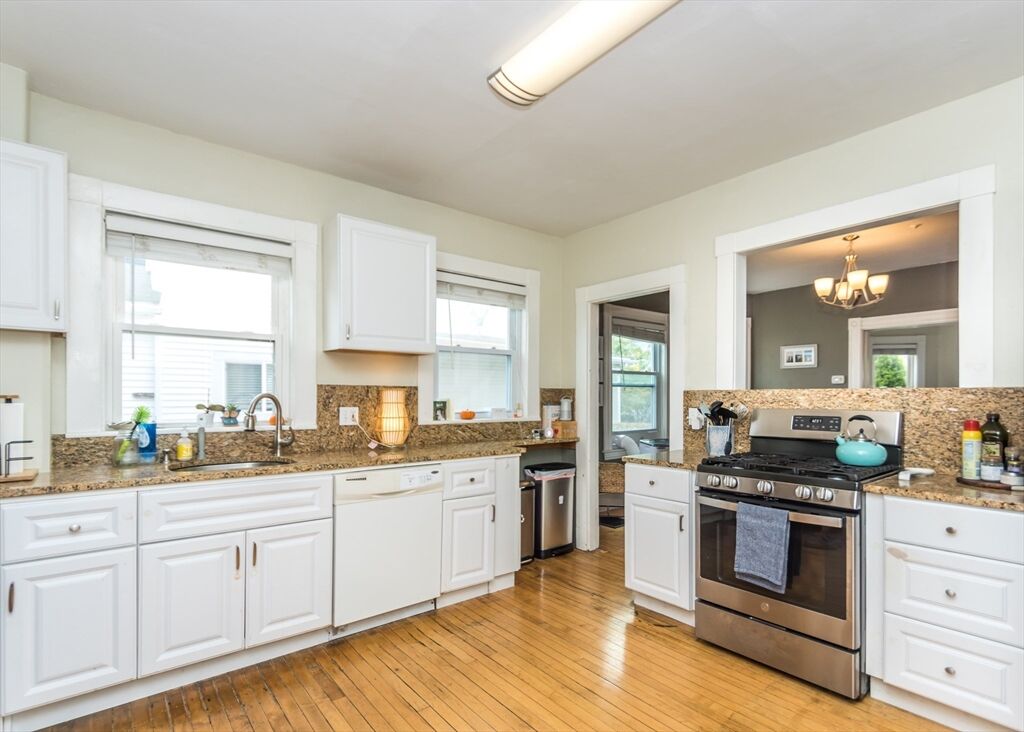 Property Photo:  116 Taylor Street 1  MA 02453 