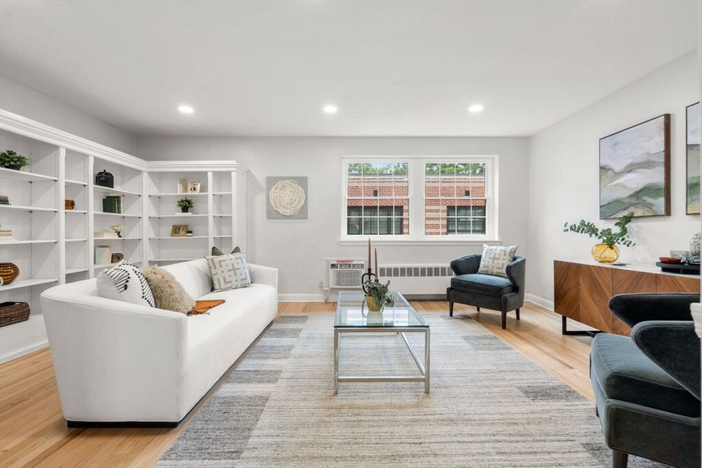 Property Photo:  648 Washington St 7  MA 02446 