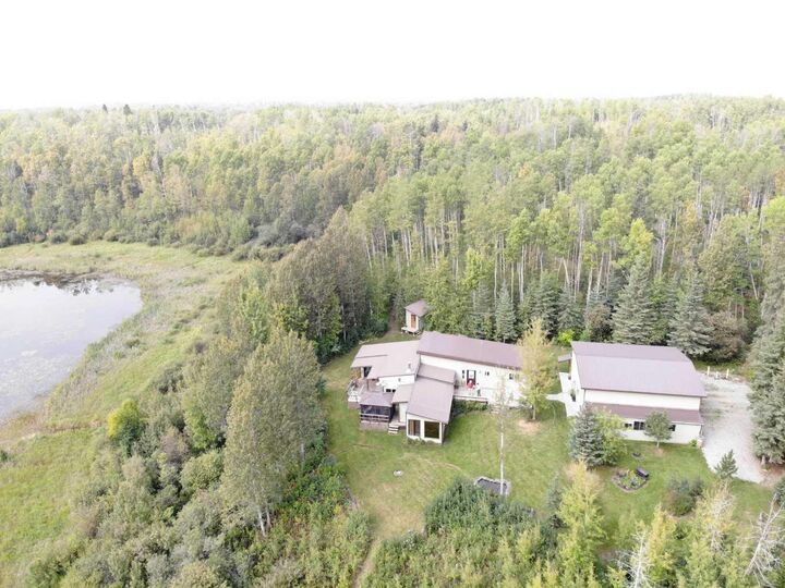 Property Photo: 54083A 35-1A Township AB T0M 0M0