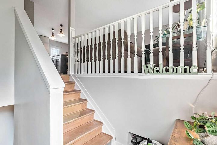 Property Photo:  201 Robert Street SW  AB T0L 2A0 