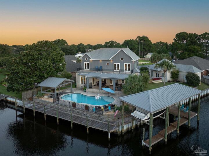 1639 Llani Ln  Gulf Breeze FL 32563 photo