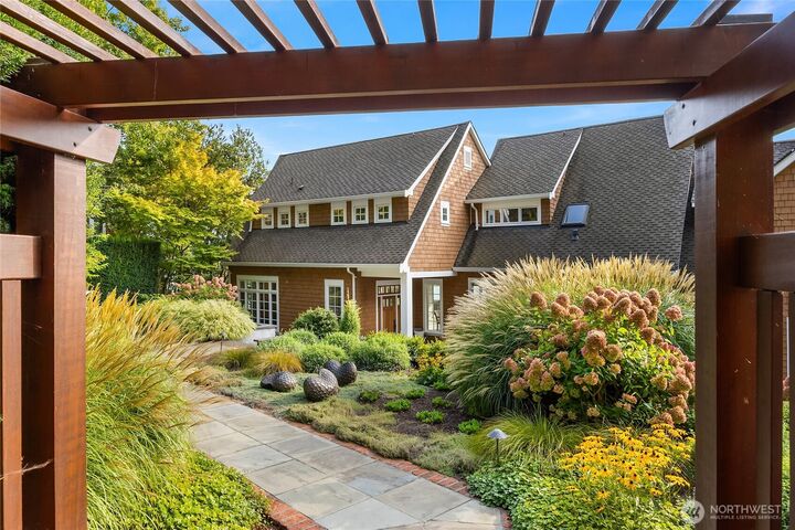 Property Photo:  9779 NE South Beach Drive  WA 98110 