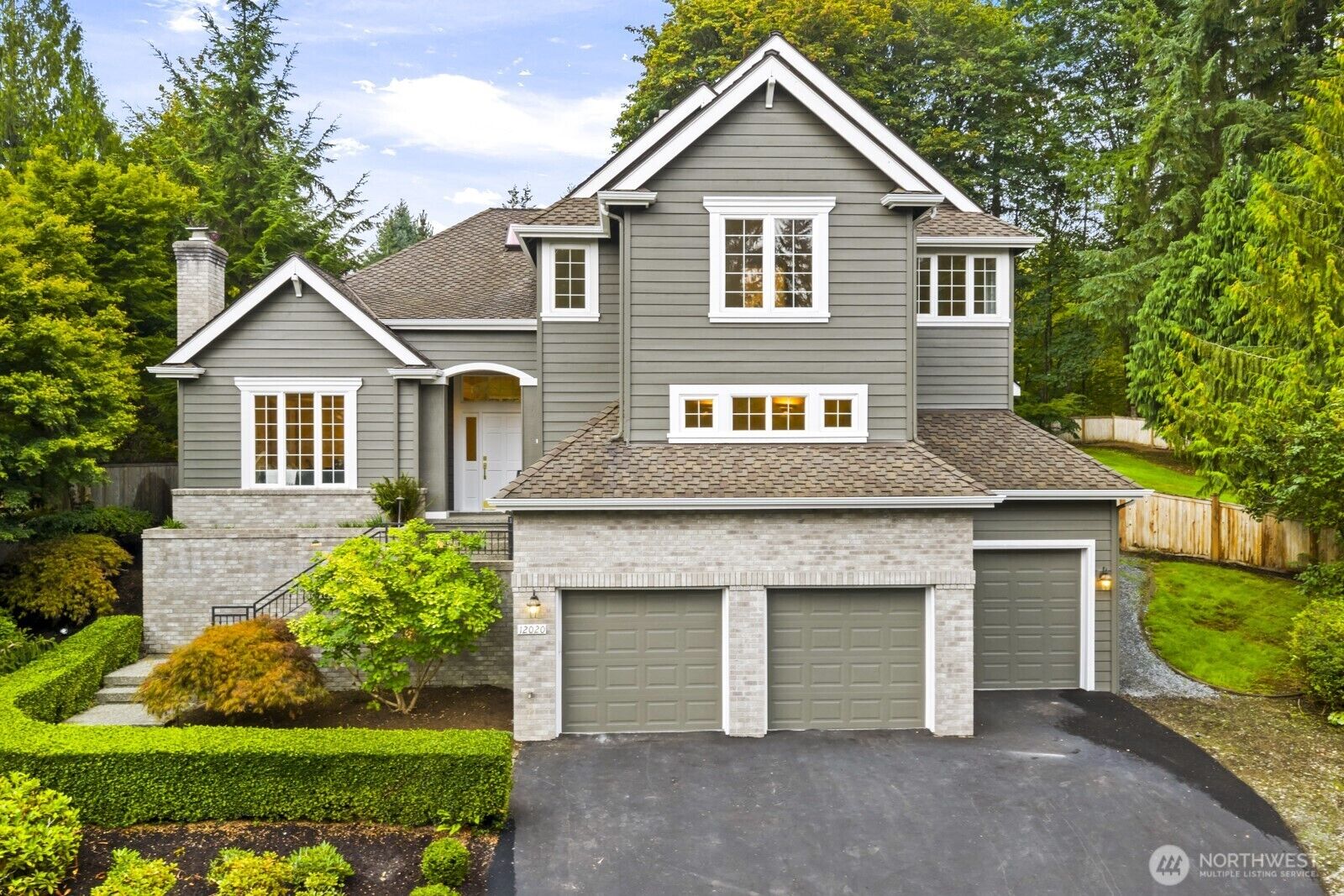 Property Photo: 12020 199th Court NE WA 98077