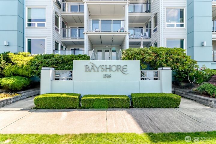 1526  Alki Avenue SW 204  Seattle WA 98116 photo