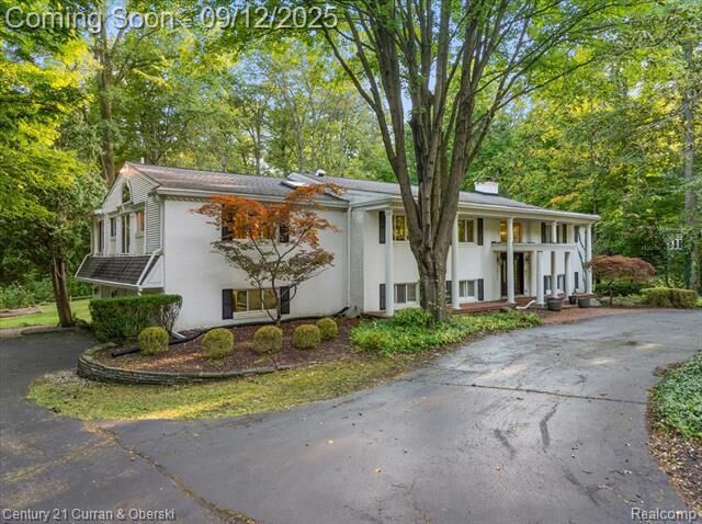 Property Photo: 46777 Bettyhill Road MI 48170