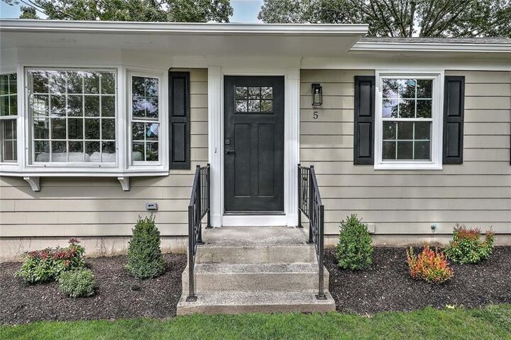 5 Williams Street  Barrington RI 02806 photo